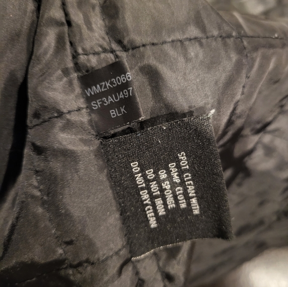 Wilson's Leather Motorcycle jacket, black with Red & White stripes down arms. - Picture 6 of 7